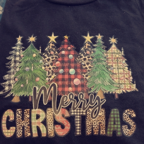 Christmas Apperal and More - Picture 16 of 16